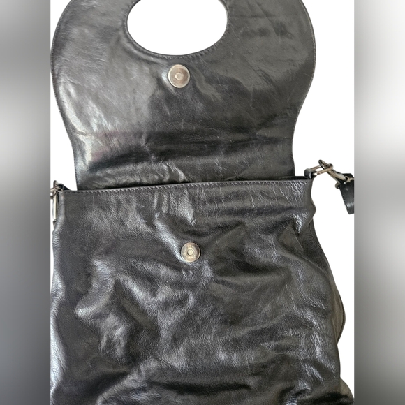 Latico Genuine Leather Adjustable Strap Shoulder Bag/Crossbody - Picture 6 of 8